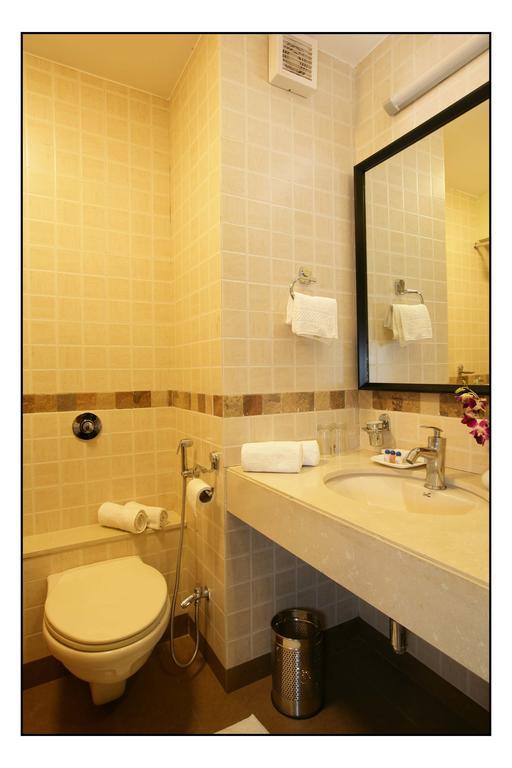 Hotel Utsav Deluxe Πούνε Εξωτερικό φωτογραφία