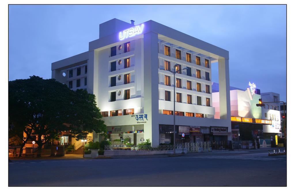 Hotel Utsav Deluxe Πούνε Εξωτερικό φωτογραφία
